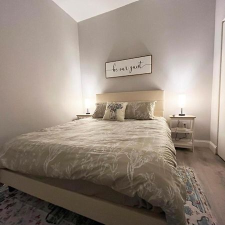 Local Modern Getaway - Ground Floor Apartment Кливланд Екстериор снимка