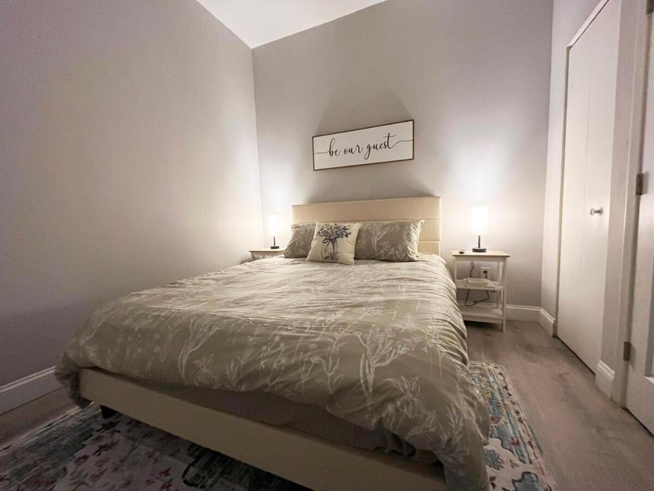 Local Modern Getaway - Ground Floor Apartment Кливланд Екстериор снимка